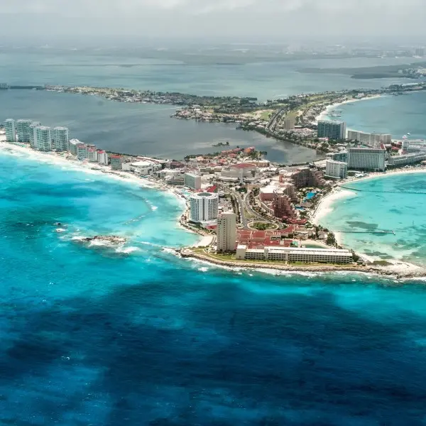 קנקון: חופשת החלומות בקריבים שהופכת למציאות קסומה