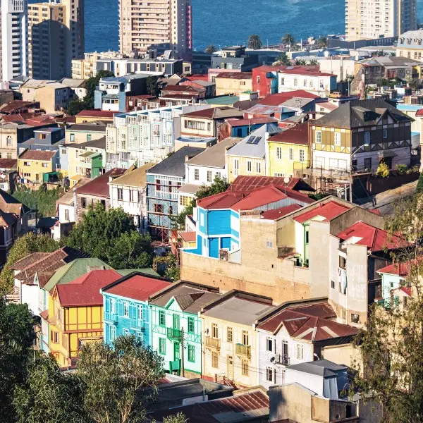 גלו את ולפראיסו – פנינה ססגונית של צ'ילה שמזמינה אתכם!